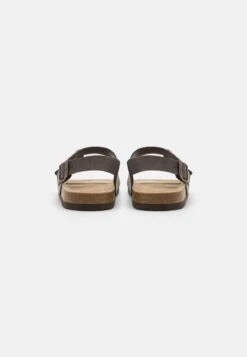Pier One UNISEX - Riemensandalette - Dark Brown -Deutschland Pier One Verkaufs-Shop 3ab13fc8e6dd44d39a02f99a9fd8e8e2