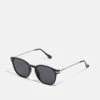 Pier One Sonnenbrille - Black -Deutschland Pier One Verkaufs-Shop 3bd9163133864f3e834b2270c82874ff
