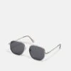Pier One Sonnenbrille - Silver-coloured -Deutschland Pier One Verkaufs-Shop 4ac756a90d1641d7b0579f1c754b2570 1