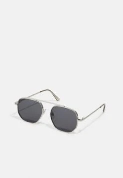 Pier One UNISEX - Sonnenbrille - Silver-coloured, Black 13 Pier One UNISEX - Sonnenbrille - Silver-coloured, Black -Deutschland Pier One Verkaufs-Shop 4ac756a90d1641d7b0579f1c754b2570 3