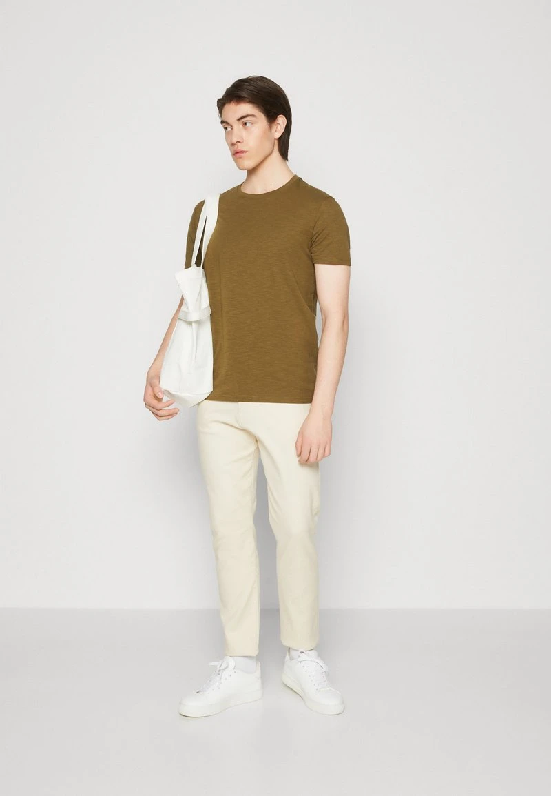 Pier One T-Shirt Basic - Black/light Blue/khaki/mint/beige 3 Pier One T-Shirt Basic - Black/light Blue/khaki/mint/beige