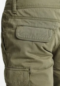 Pier One Shorts - Olive -Deutschland Pier One Verkaufs-Shop 4ca9aa30833640c482657691aa4c829a
