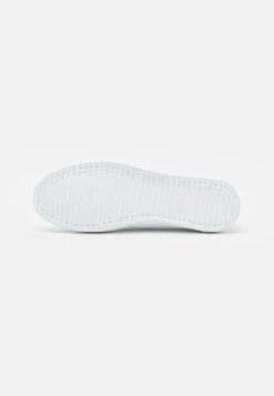 Pier One UNISEX - Slipper - White -Deutschland Pier One Verkaufs-Shop 559e8b1dcc1146f4ac3228e64e6c8bdb
