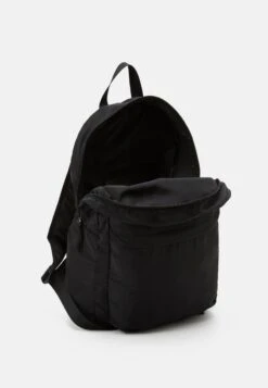 Pier One Tagesrucksack - Black -Deutschland Pier One Verkaufs-Shop 5857bf9f87bd4921afcc6369b3f34f5d