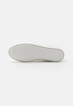 Pier One UNISEX - Sneaker Low - White 11 Pier One UNISEX - Sneaker Low - White -Deutschland Pier One Verkaufs-Shop 68719e2527e2402e931a903c66ab7baf