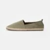 Pier One RENA ESPADRILLE UNISEX - Espadrille - Olive -Deutschland Pier One Verkaufs-Shop 72c058eac6254d3ca7dfcd64895f6fd7