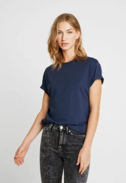 Pier One T-Shirt Basic - Dark Blue 11 Pier One T-Shirt Basic - Dark Blue -Deutschland Pier One Verkaufs-Shop 76bdc4f2b63a41d0960f2711d80eddd1
