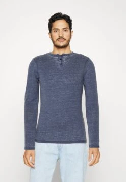 Pier One Langarmshirt - Blue -Deutschland Pier One Verkaufs-Shop 833052deb0aa46d0870984e90a08601d 1