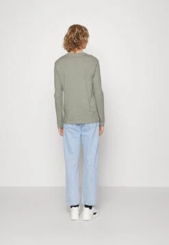 Pier One 5 PACK - Langarmshirt - Black/dark Blue/stone 10 Pier One 5 PACK - Langarmshirt - Black/dark Blue/stone -Deutschland Pier One Verkaufs-Shop 8c24bc676a254072a665adeab726f9f5