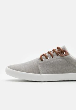 Pier One UNISEX - Sneaker Low - Light Grey -Deutschland Pier One Verkaufs-Shop 8f5660aa856d43a69db14e309615dd5c