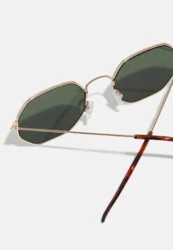Pier One UNISEX - Sonnenbrille - Green -Deutschland Pier One Verkaufs-Shop 929840d38ace4af598a0a8e09c6b4160