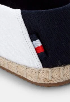 Pier One Espadrille - White - Dark Blue -Deutschland Pier One Verkaufs-Shop a179fcff0fc649dd997161588d96d0d4