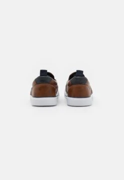 Pier One UNISEX - Sneaker Low - Cognac -Deutschland Pier One Verkaufs-Shop a5827ba272184322a5f334dbbc2389e8