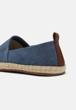 Pier One RENA ESPADRILLE UNISEX - Espadrille - Blue -Deutschland Pier One Verkaufs-Shop b517ee1340354961ae649b3a0c38da46