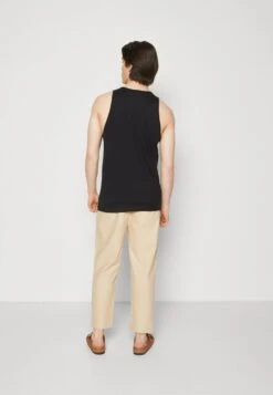 Pier One 3 PACK - Top - Black -Deutschland Pier One Verkaufs-Shop c5dc1fc1d31c4883939c76de12787845