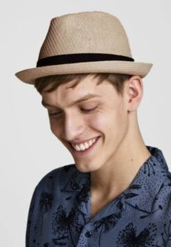 Pier One Hut - Tan -Deutschland Pier One Verkaufs-Shop cb4255b16e594c0b91f504a0a6e852fa