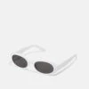 Pier One UNISEX - Sonnenbrille - White -Deutschland Pier One Verkaufs-Shop cf9f7dd8af1e4aef90e1613cbf15efdf