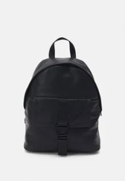 Pier One Tagesrucksack - Black -Deutschland Pier One Verkaufs-Shop d06207e22c484ad29b1c08cbb31e2fe9