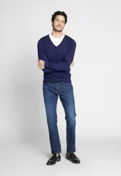 Pier One 4 PACK - T-Shirt Basic - Black/white/blue -Deutschland Pier One Verkaufs-Shop d4a00152e448437a88ecae7271a6d961 1