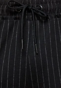 Pier One Jogginghose - Black 10 Pier One Jogginghose - Black -Deutschland Pier One Verkaufs-Shop de378099a836428989152d63c23e7732