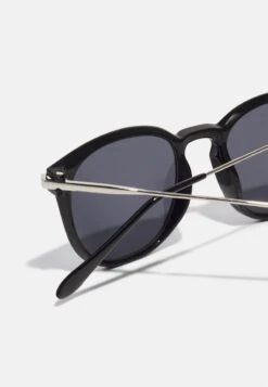 Pier One Sonnenbrille - Black -Deutschland Pier One Verkaufs-Shop e1238979fc144555bfd451a98b4e6bbf