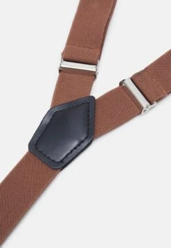 Pier One SET - Sonstige Accessoires - Brown -Deutschland Pier One Verkaufs-Shop e6255cad1dda491a818caf178ee77354