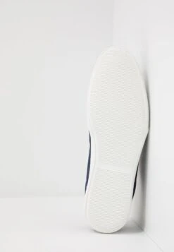 Pier One UNISEX - Sneaker Low - Dark Blue -Deutschland Pier One Verkaufs-Shop e752f9ad01314be7869db9ae10f02a5b