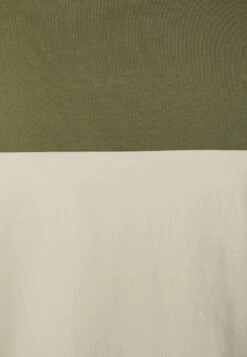 Pier One T-Shirt Print - Khaki/off-white -Deutschland Pier One Verkaufs-Shop e83e9956ee1a4aabbba823f7c40143d9