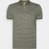 Pier One Poloshirt - Olive -Deutschland Pier One Verkaufs-Shop f21c0b2b47da44f6a6e3b68e1a627032